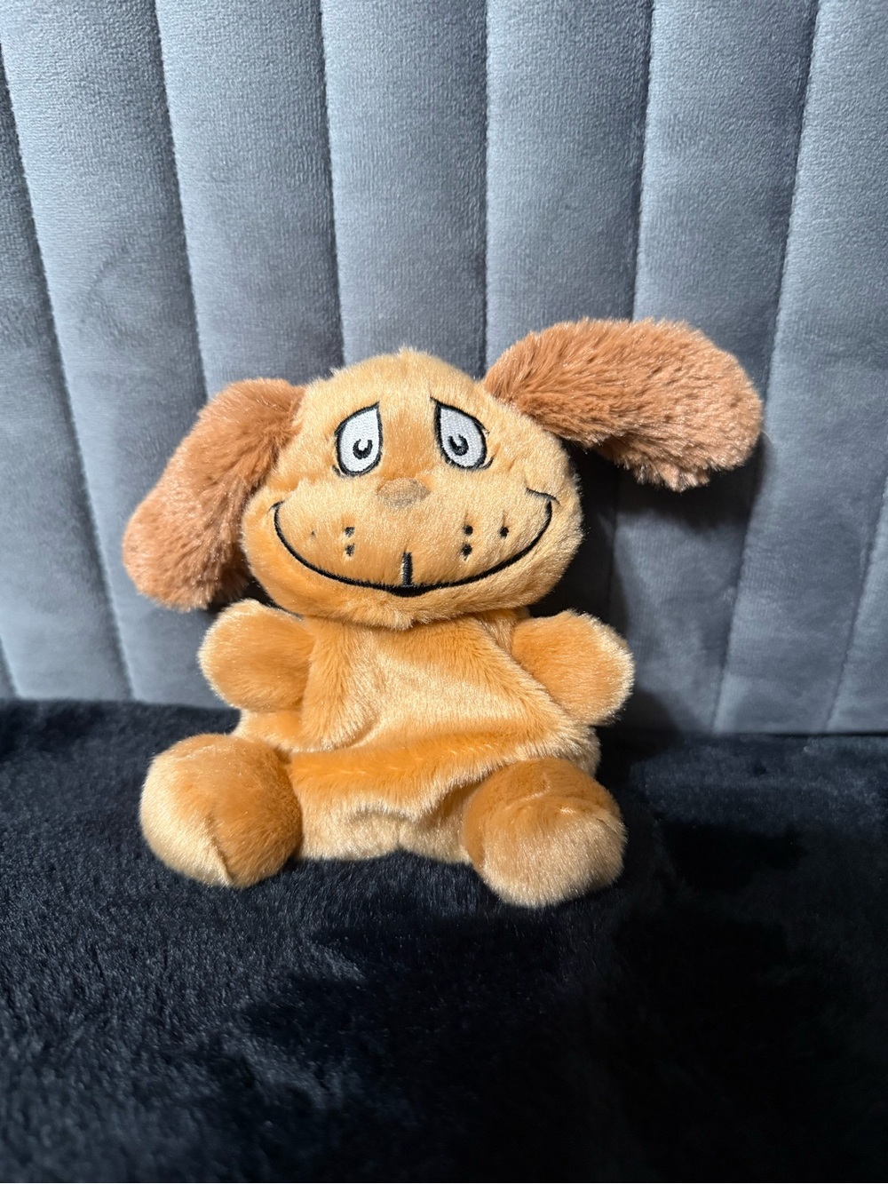 Aurora Palm Pals Dr. Seuss Max Dog Plush How The Grinch Stole Christmas Toy